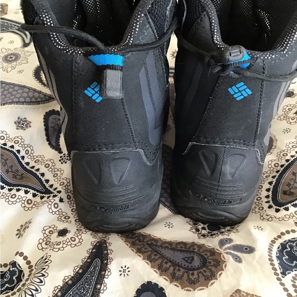 Womens/youth Columbia Winter Boots - Picture 6 of 6